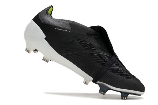 008b802a Adidas Predator - Black
