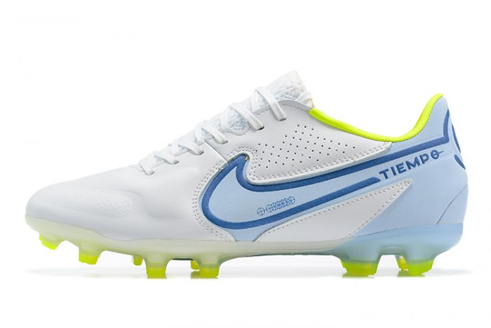 Nike Tiempo