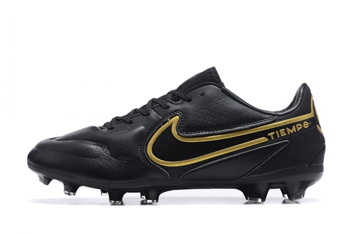 Nike Tiempo