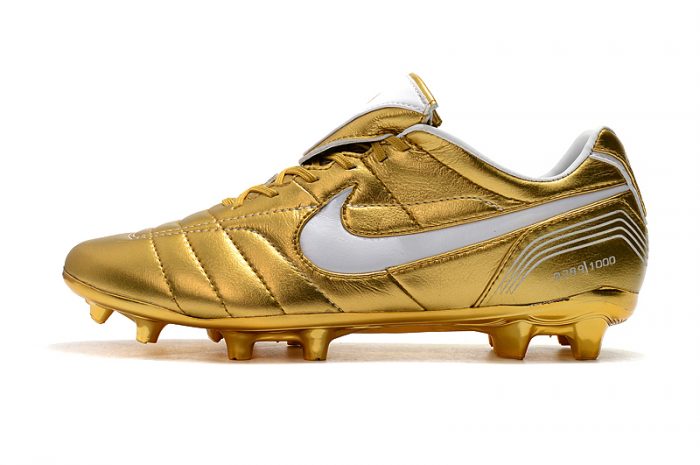 Nike Tiempo