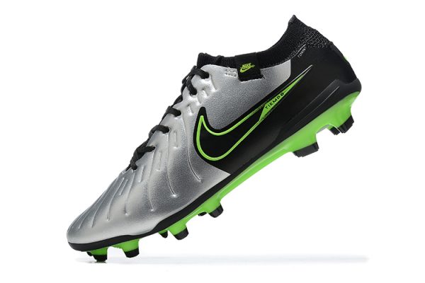 1a8f3ff2 Nike Tiempo
