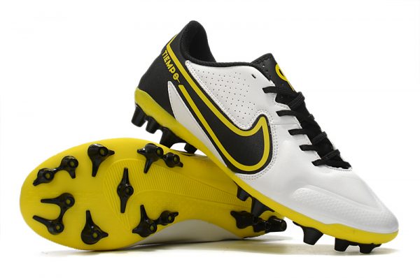 Nike Tiempo