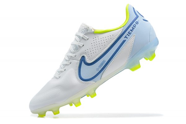 Nike Tiempo
