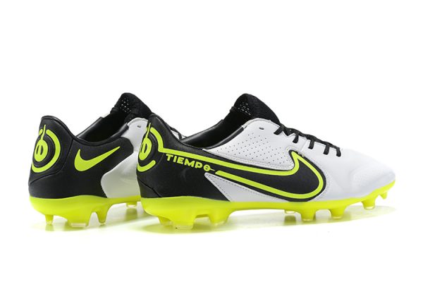 5429996a Nike Tiempo