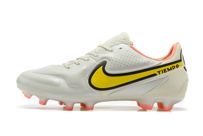 Nike Tiempo