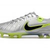 Nike Tiempo
