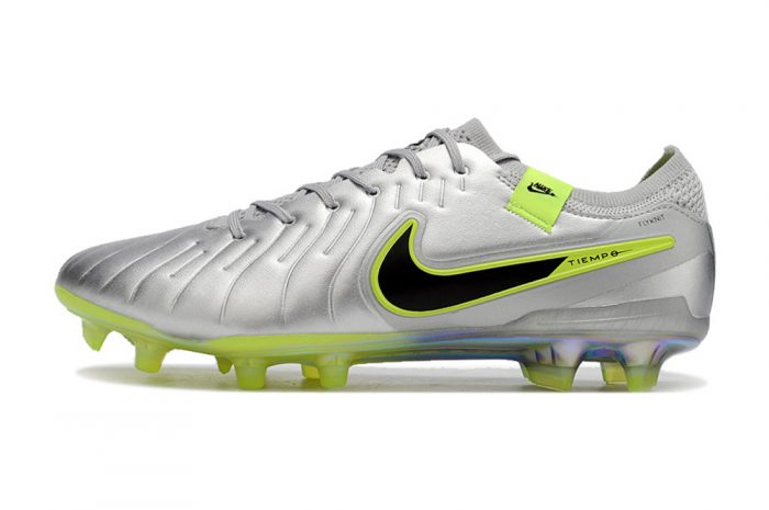 Nike Tiempo