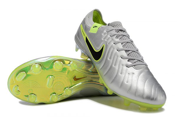646feaca Nike Tiempo