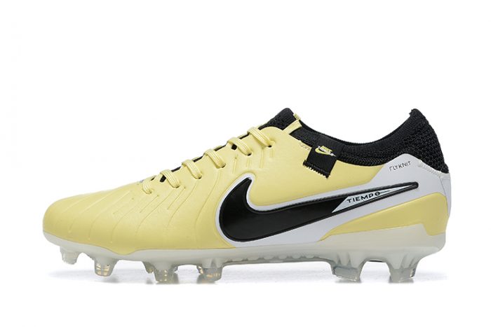 Nike Tiempo