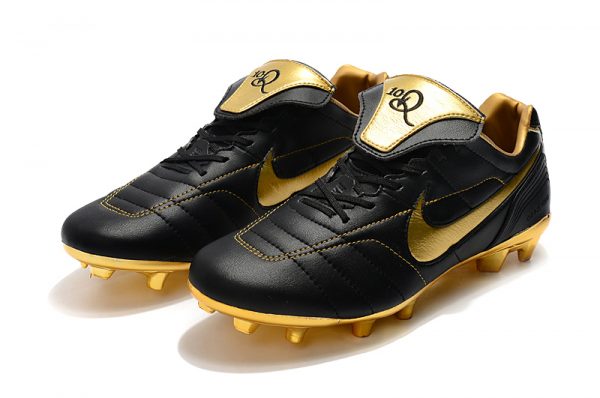 6c77b72b Nike Tiempo