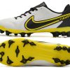 Nike Tiempo