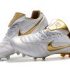 Nike Tiempo