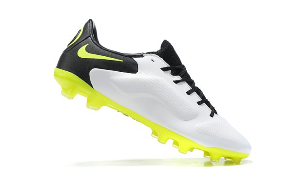 b809efd9 Nike Tiempo