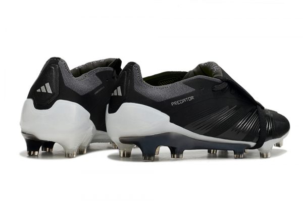 b96dc444 Adidas Predator - Black