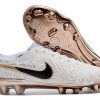 Nike Tiempo