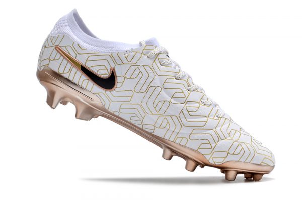 ddd6a46f Nike Tiempo