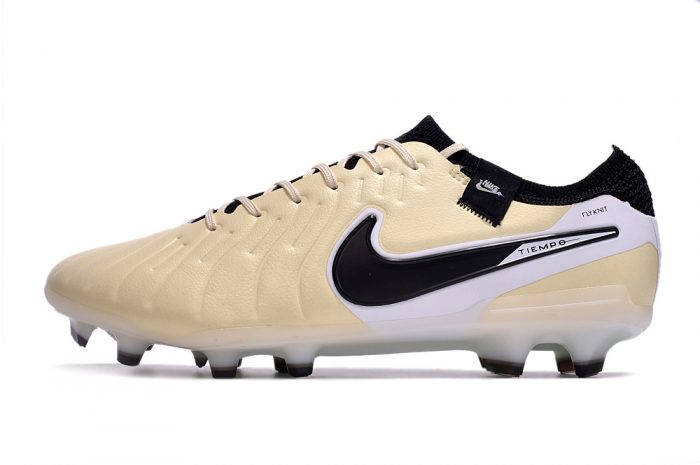 Nike Tiempo
