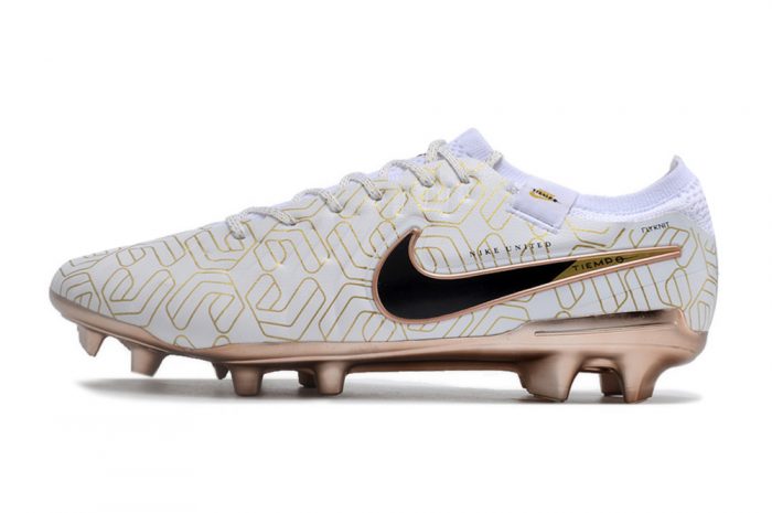 Nike Tiempo