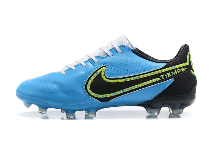 Nike Tiempo