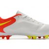 Nike Tiempo