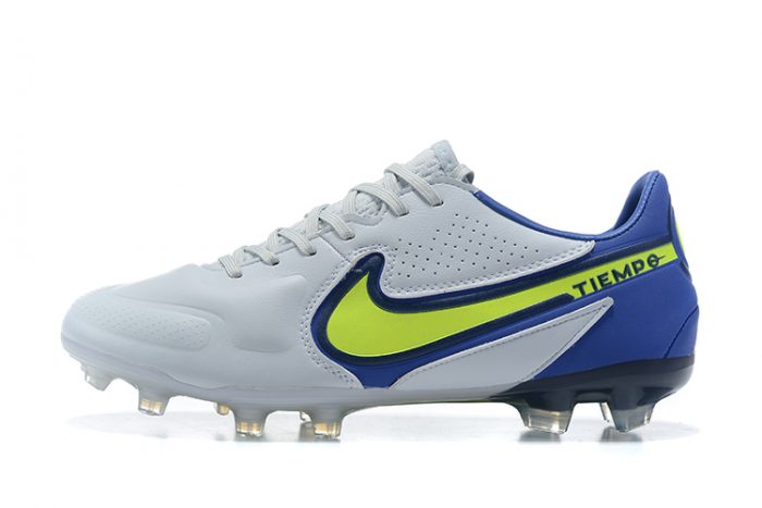 Nike Tiempo